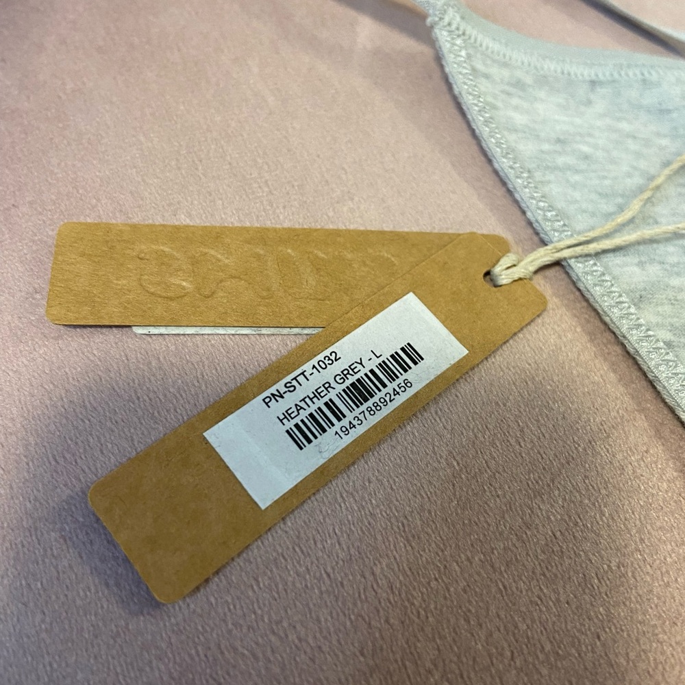 Skims brand new thongs